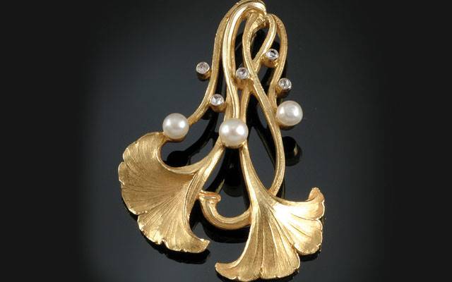 Image courtesy: The French Jewel Box